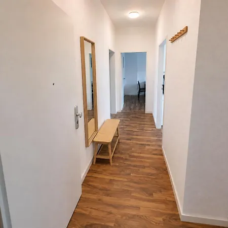 Апартаменты Gemuetliches Mit 2 Schlafzimmer, Bequemen Boxspringbetten, Essbereich, Balkon, Self Check-in *